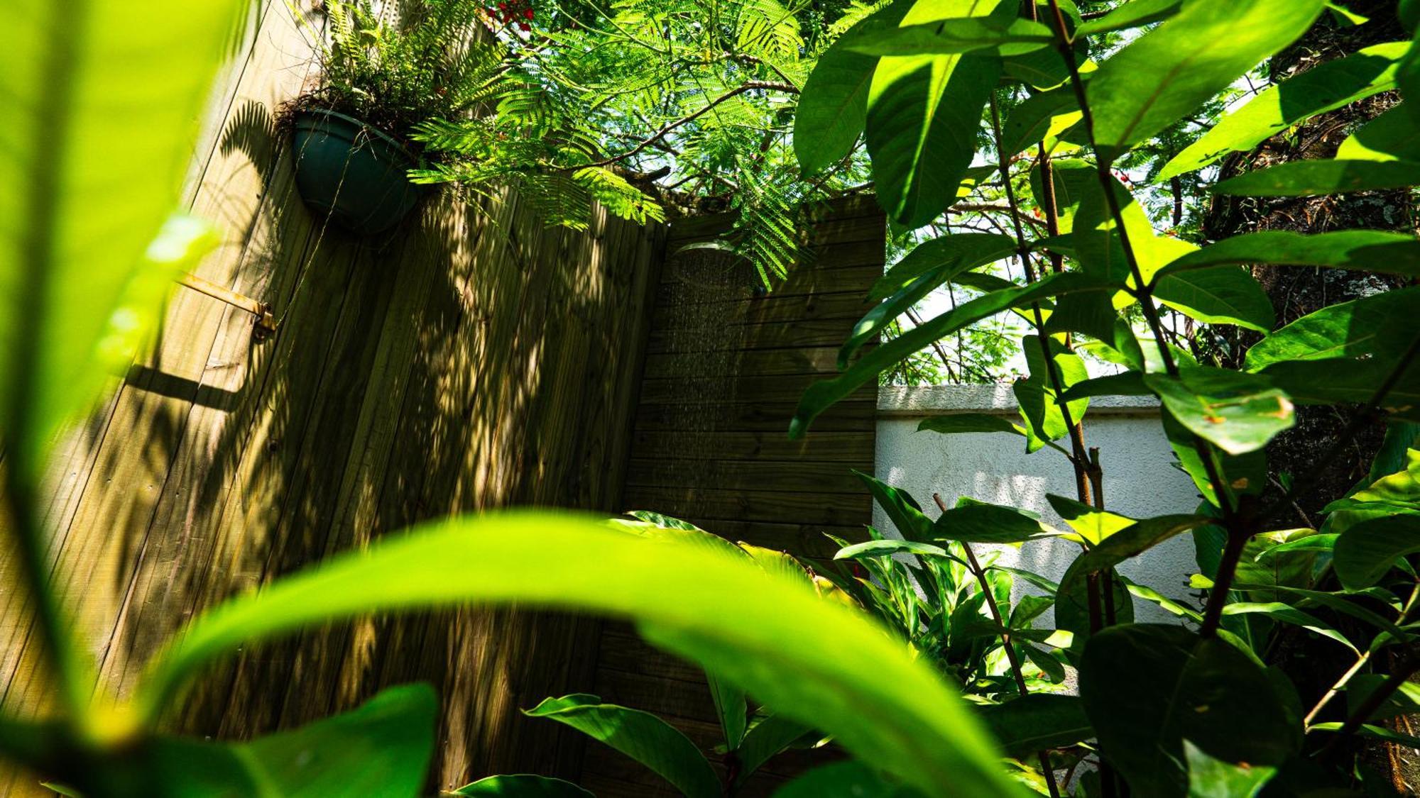 Guest house Canto Laranjeiras Club Guaiuba Guaruja